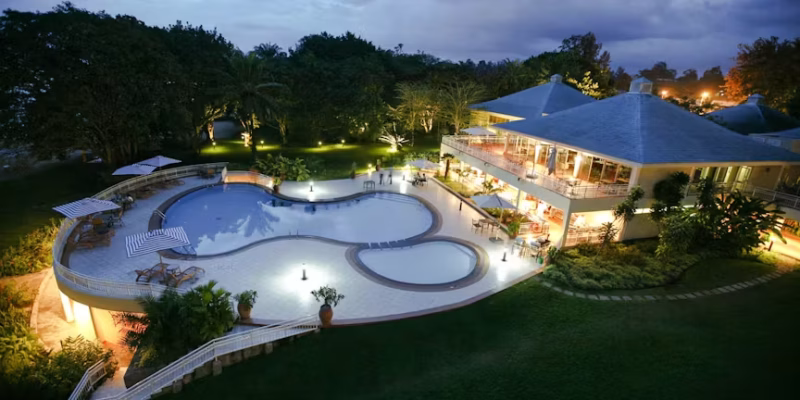 lake-kivu-serena-rwanda-weekend-getaway